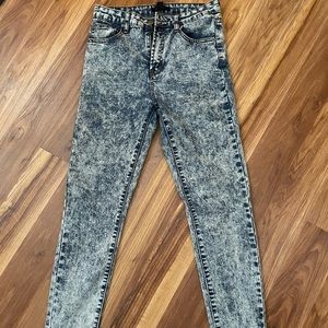 Size 27 Forever 21 jeans